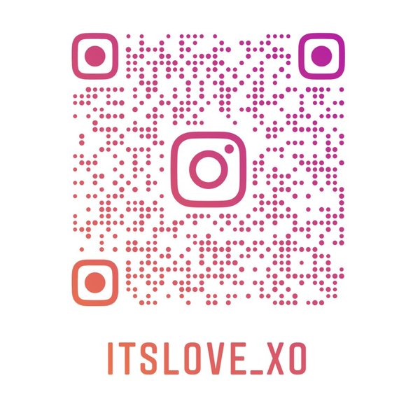 Welcome to the @itslove closet! 💕 - Picture 2 of 2